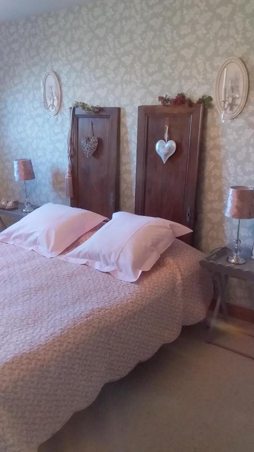 Chambre De Rose - Le Refuge Des Parachutistes - En Bordure Du Marais Neuville-au-Plain Exterior photo